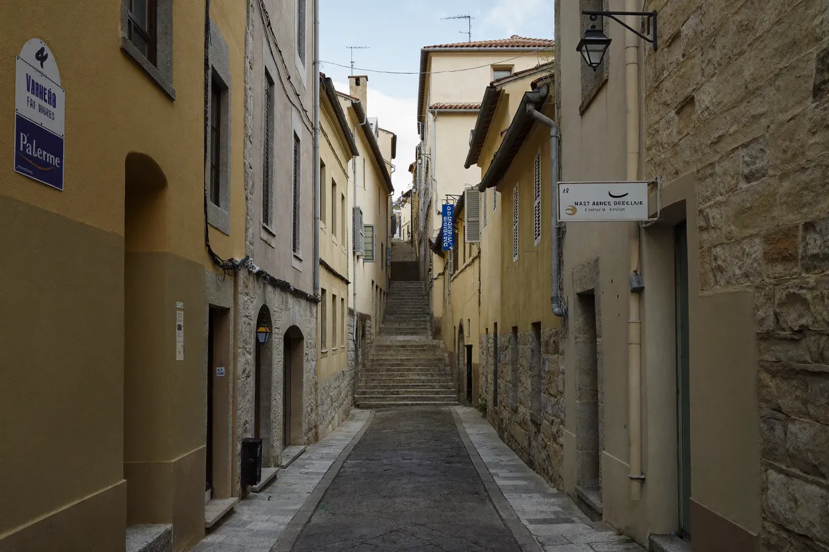 Une côte (ruelle en pente) du Vieux Valence